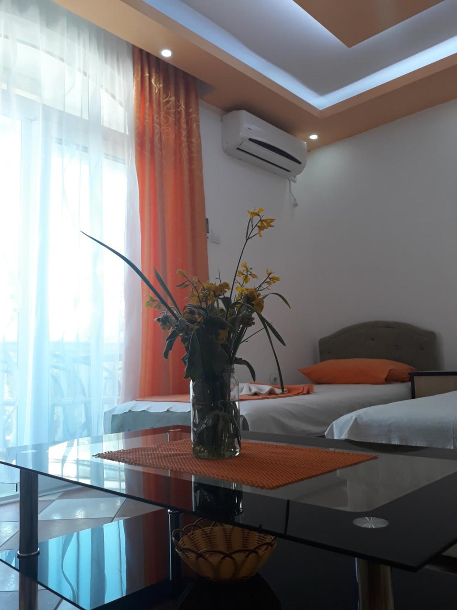 Apartments Aza Dobra Voda Pokoj fotografie
